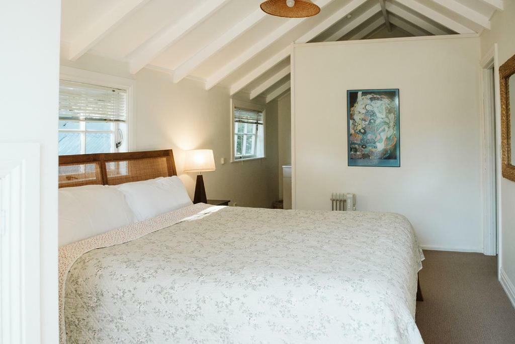 Bow Street Apartments & Cottage Raglan Extérieur photo